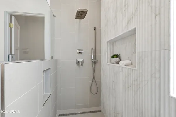 $1,989,000 | 1360 South Mulberry Street, Gilbert, AZ 85296