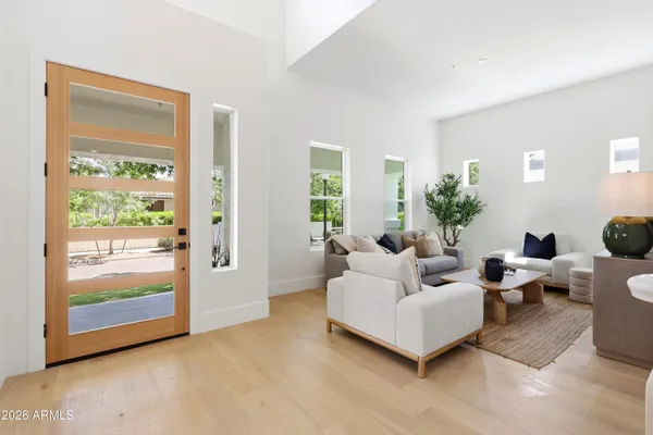 $1,989,000 | 1360 South Mulberry Street, Gilbert, AZ 85296