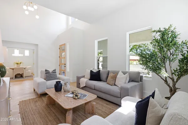 $1,989,000 | 1360 South Mulberry Street, Gilbert, AZ 85296