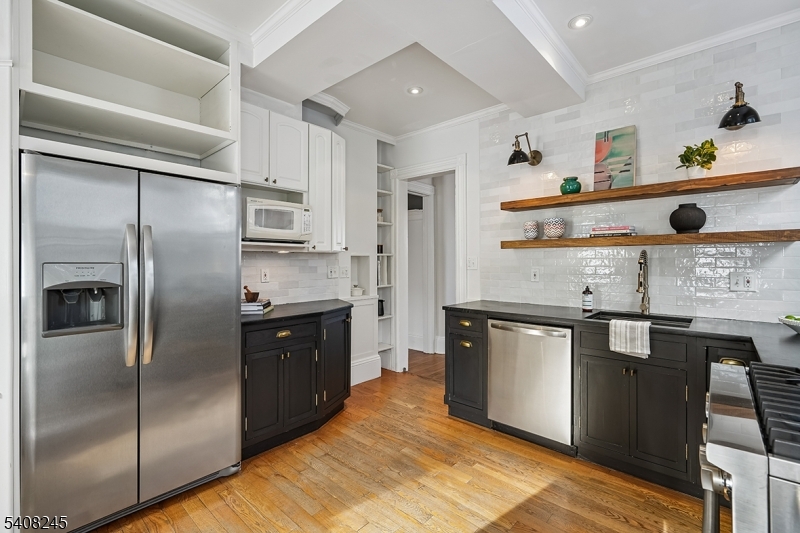 62 Mountain Avenue Summit, NJ 07901 - Photo 15 of 30