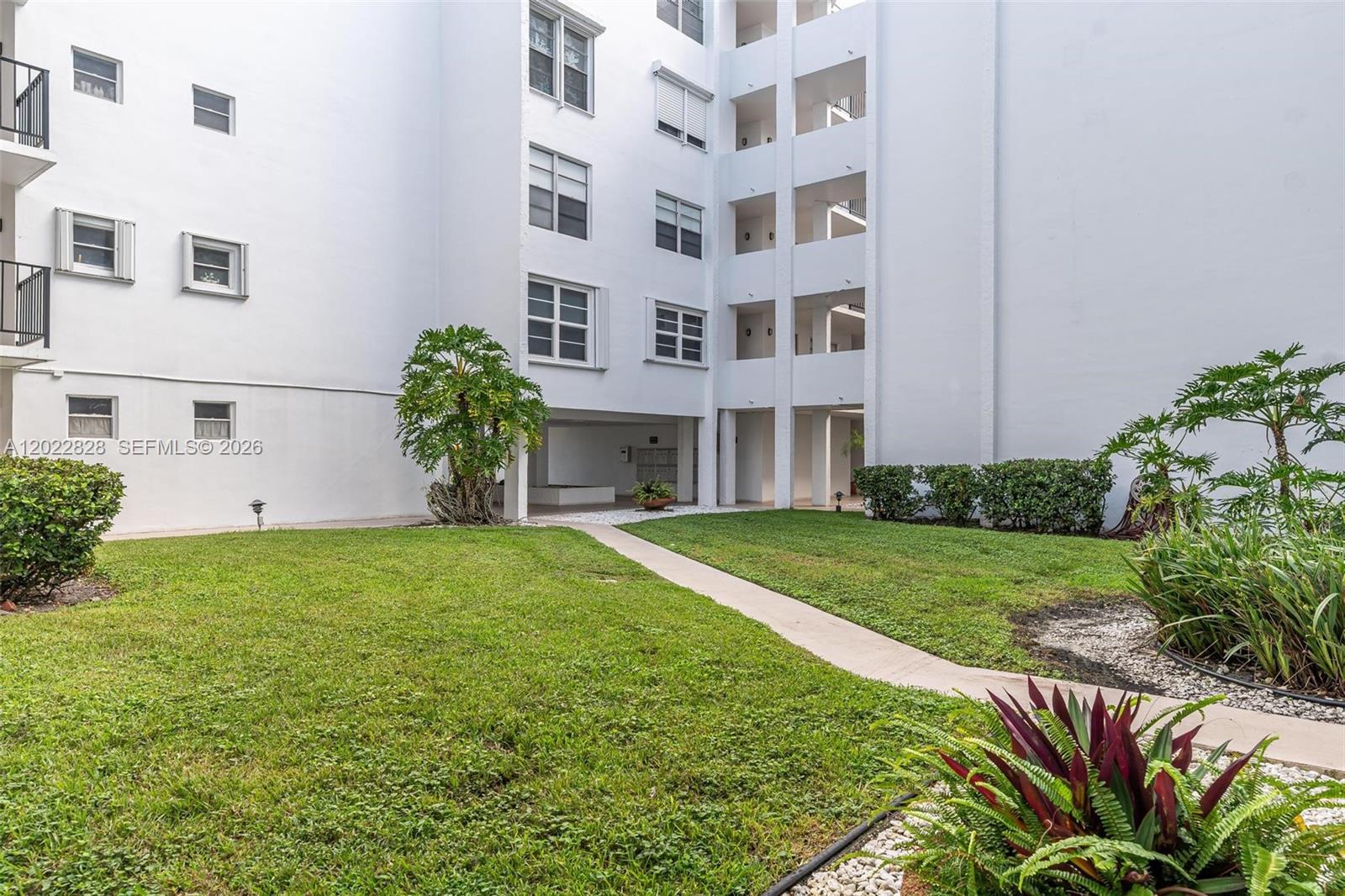6923 Cypress Road, Unit C12 Plantation, FL 33317 - Photo 23 of 29