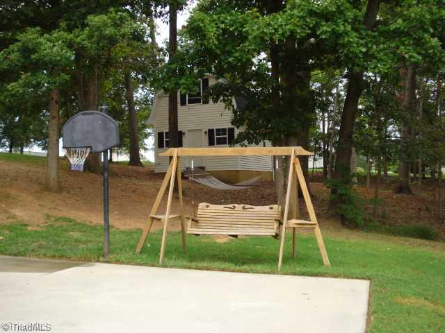 135 East Rollingmeadow Road Advance, NC 27006 - Photo 13 of 16 View.