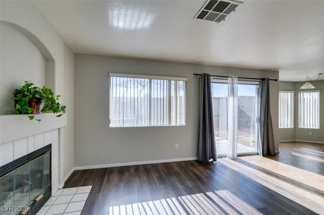 $2,300 | 7809 Calico Flower Avenue, Las Vegas, NV 89128