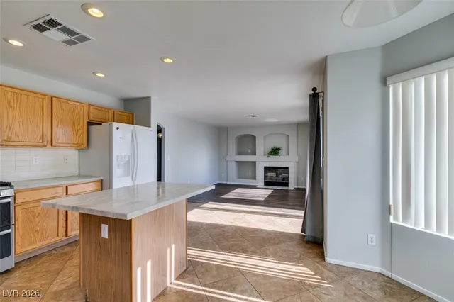 $2,300 | 7809 Calico Flower Avenue, Las Vegas, NV 89128