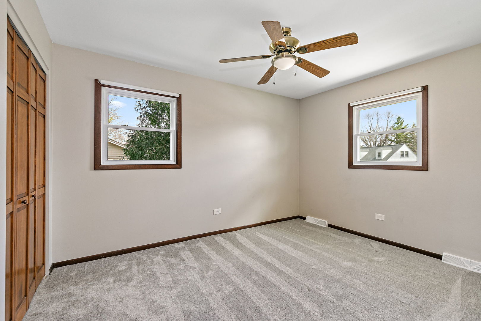 47 Lockman Circle Elgin, IL 60123 - Photo 11 of 24