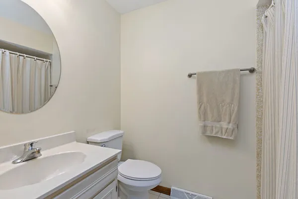 $385,000 | 47 Lockman Circle, Elgin, IL 60123