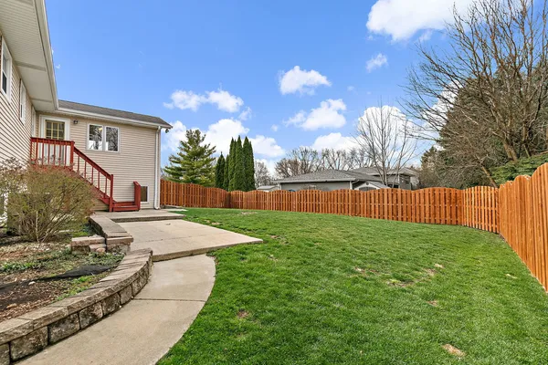 $385,000 | 47 Lockman Circle, Elgin, IL 60123