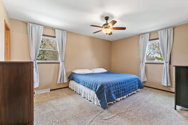 $385,000 | 47 Lockman Circle, Elgin, IL 60123