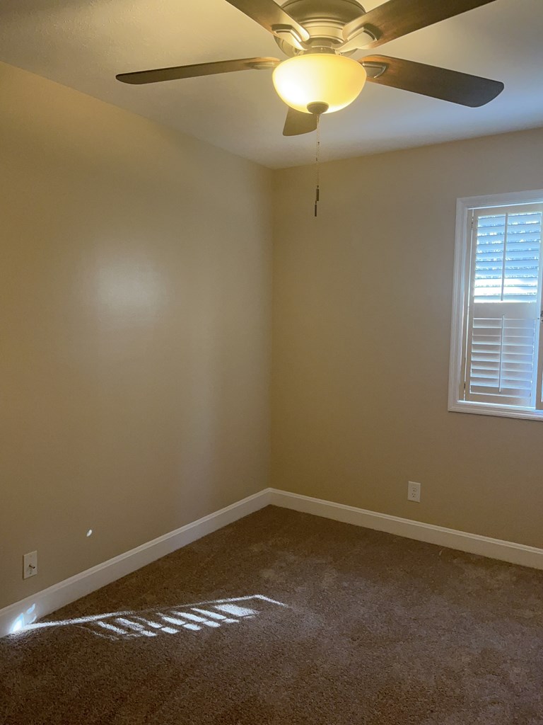 2312 15th Street, Unit C Columbus, GA 31906 - Photo 19 of 26 a room that has a window in it
