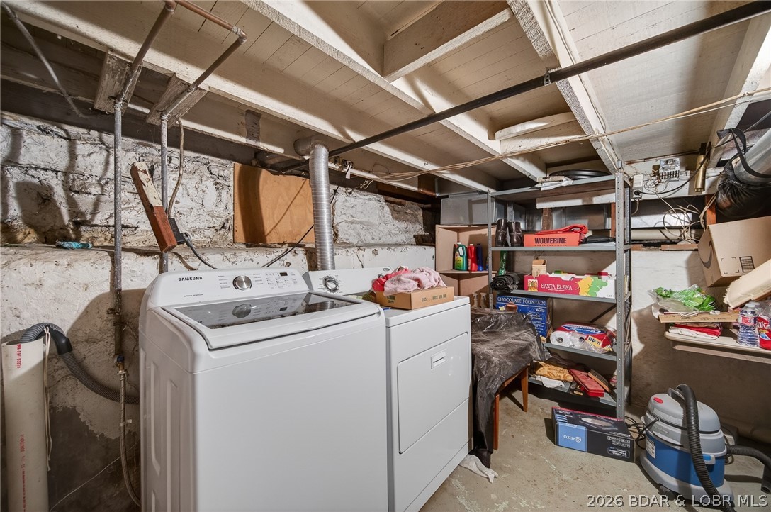 601 East Newton Street Eldon, MO 65026 - Photo 57 of 61 Washer and dryer included.