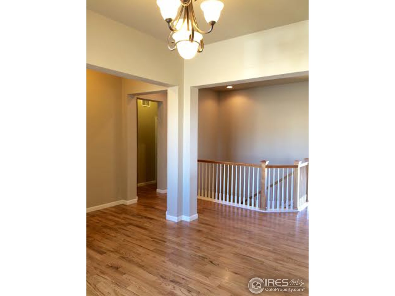 815 Wagon Bend Road Berthoud, CO 80513 - Photo 5 of 16 Dining room