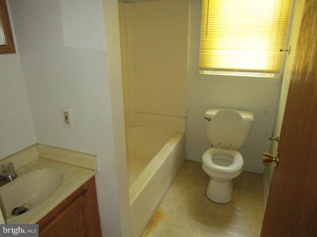 1415 Shadyrest Road Shady Side, MD 20764 - Photo 8 of 9 Bath