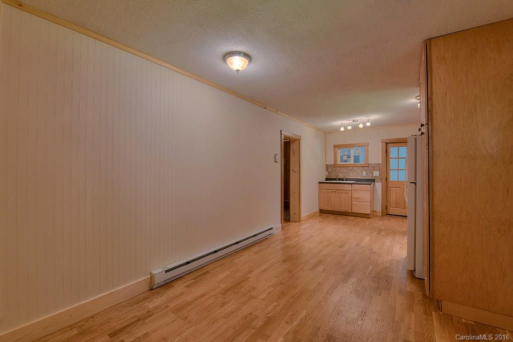 476 Roscoe Lewis Road Sylva, NC 28779 - Photo 13 of 24 Gallery Image 13