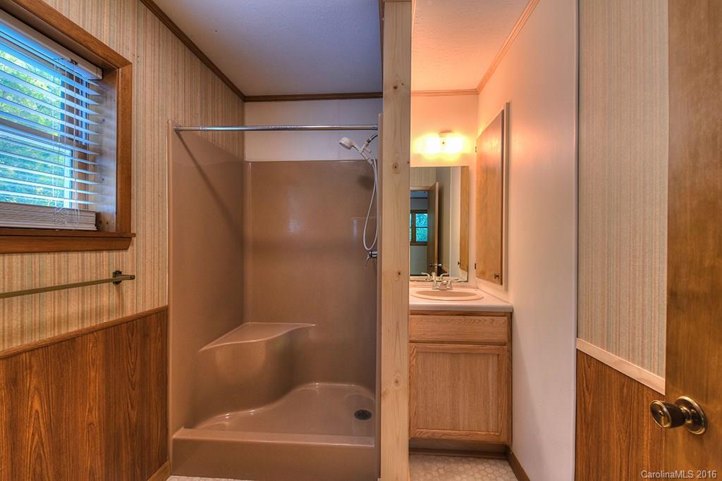 476 Roscoe Lewis Road Sylva, NC 28779 - Photo 17 of 24 Gallery Image 17