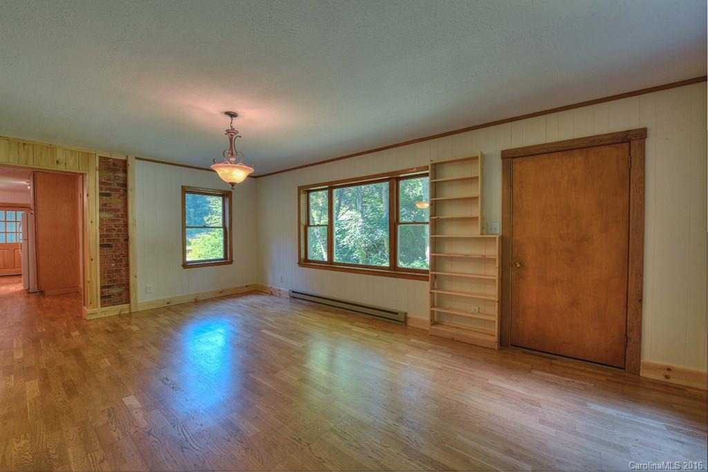 476 Roscoe Lewis Road Sylva, NC 28779 - Photo 10 of 24 Gallery Image 10