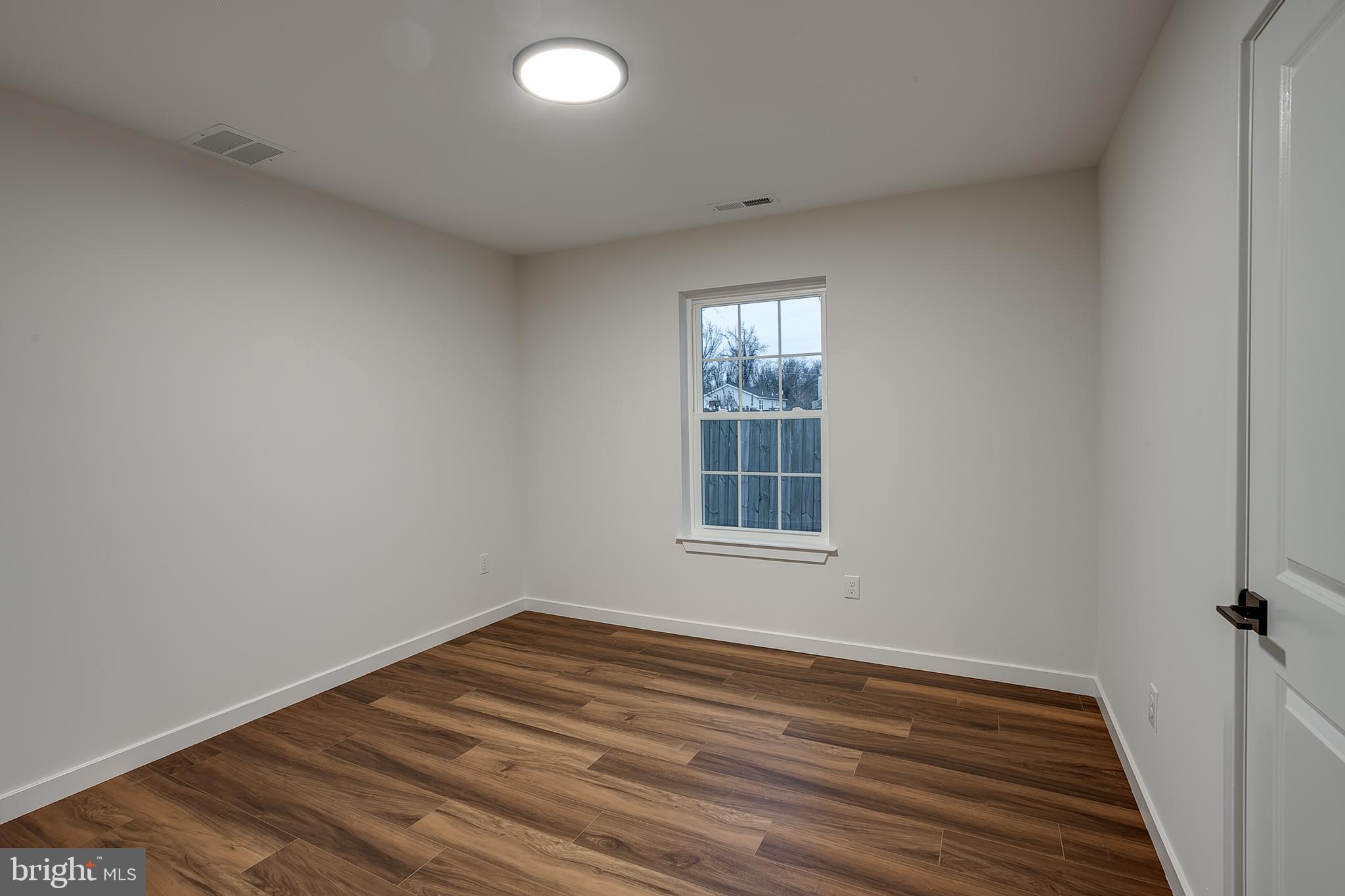 48 Pine Street Beverly, NJ 08010 - Photo 16 of 22 Bedroom 3