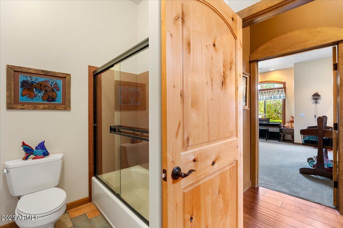 6750 Pinyon Pine Circle Rimrock, AZ 86335 - Photo 30 of 53 Hallway Bathroom 3