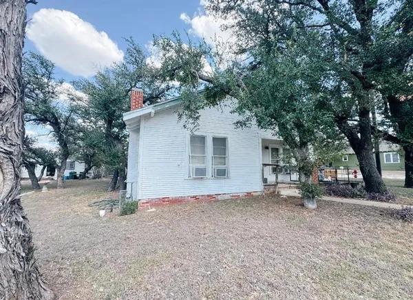$89,000 | 3410 Austin Avenue, Brownwood, TX 76801