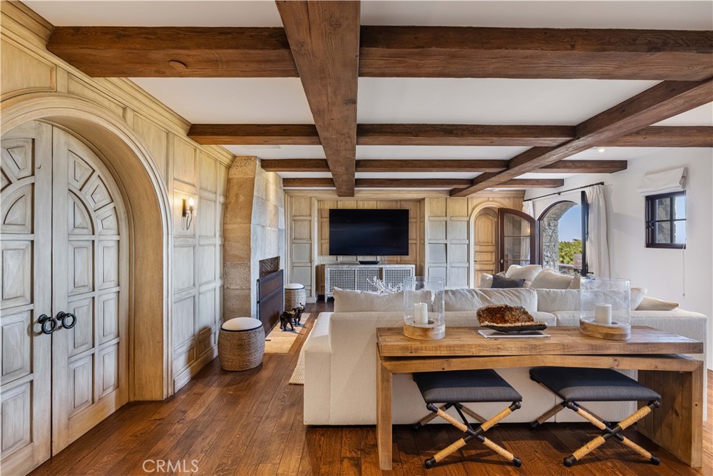 640 Diamond Street Laguna Beach, CA 92651 - Photo 15 of 32