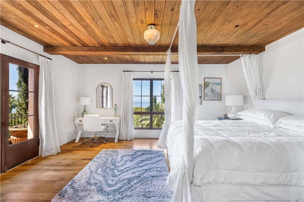 640 Diamond Street Laguna Beach, CA 92651 - Photo 21 of 32