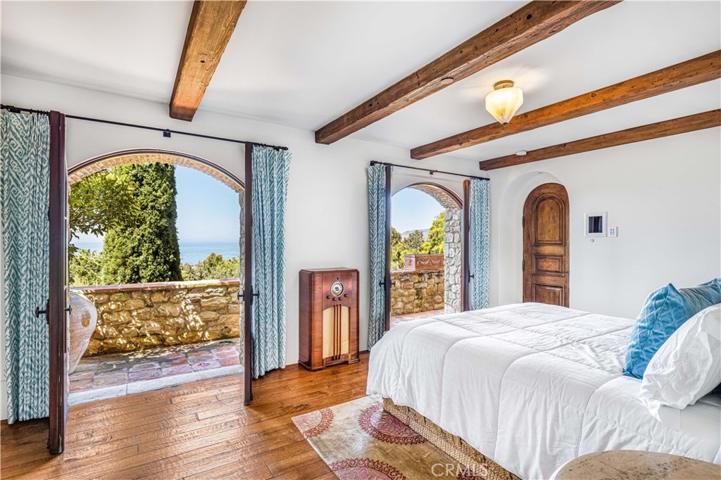 640 Diamond Street Laguna Beach, CA 92651 - Photo 26 of 32