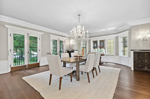 $1,195,000 | 2225 North Lake Drive, Milwaukee, WI 53202