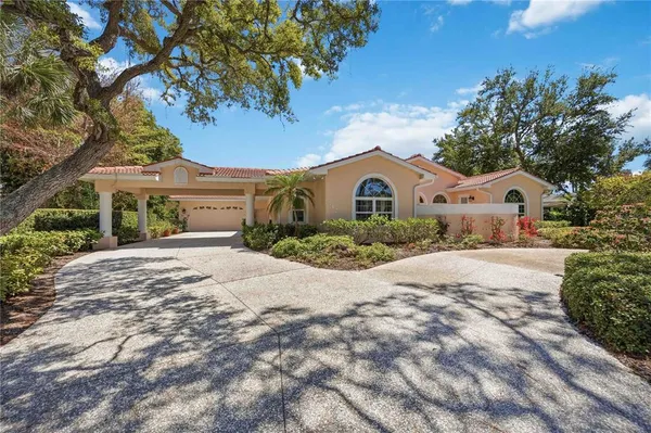 $1,500,000 | 517 Granada Avenue, Venice, FL 34285