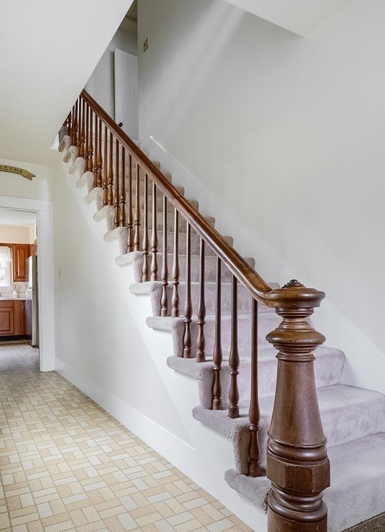 5 Leominster Road Princeton, MA 01541 - Photo 5 of 41 a view of entryway and hall