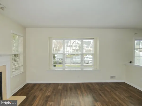 $2,600 | 2105 Lexington Mews, Swedesboro, NJ 08085