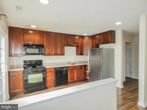 $2,600 | 2105 Lexington Mews, Swedesboro, NJ 08085