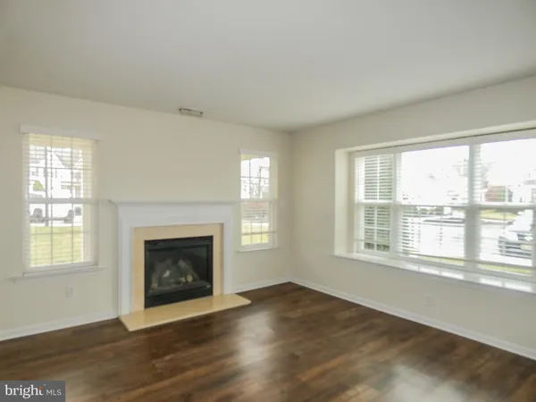 $2,600 | 2105 Lexington Mews, Swedesboro, NJ 08085