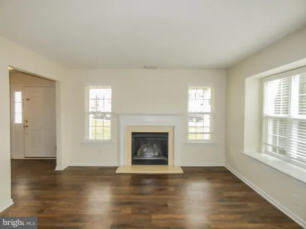 $2,600 | 2105 Lexington Mews, Swedesboro, NJ 08085