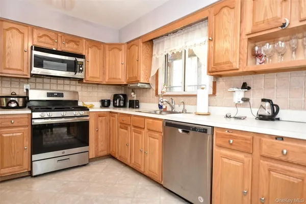 $739,000 | 121 Hammond Road, Thiells, NY 10984