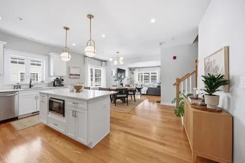 $819,900 | 182 Main Street, Unit 4, Acton, MA 01720
