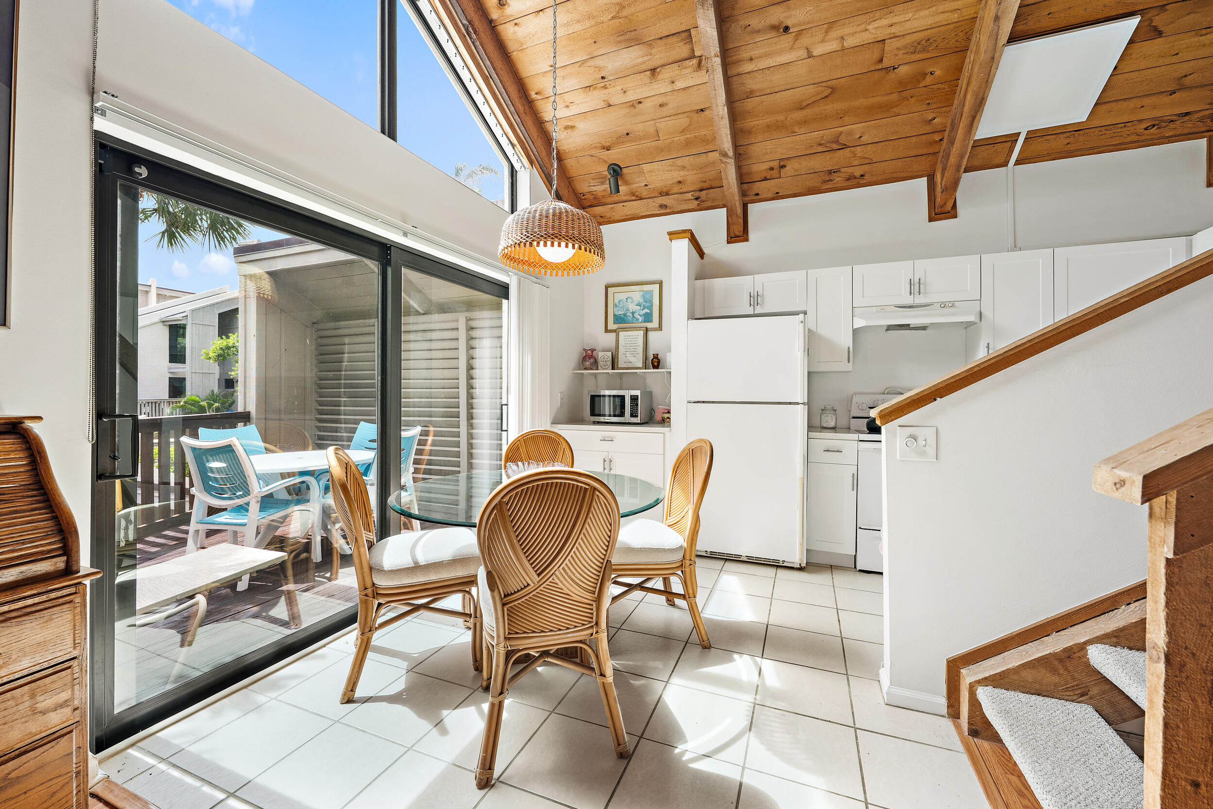 1605 U S 1, Unit 13G Jupiter, FL 33477 - Photo 6 of 23 Dining