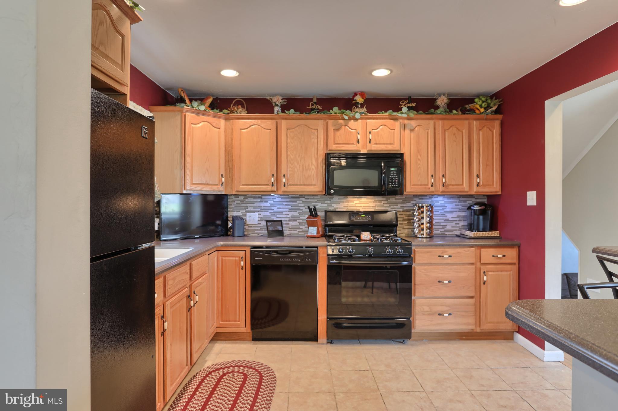 354 Oaklyn Road Lebanon, PA 17042 - Photo 8 of 27 Gallery Image 8