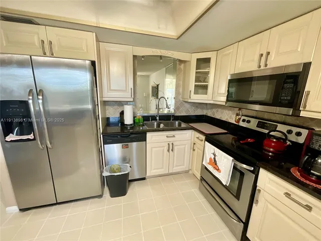 $134,900 | 7690 Northwest 18th Street, Unit 303, Margate, FL 33063