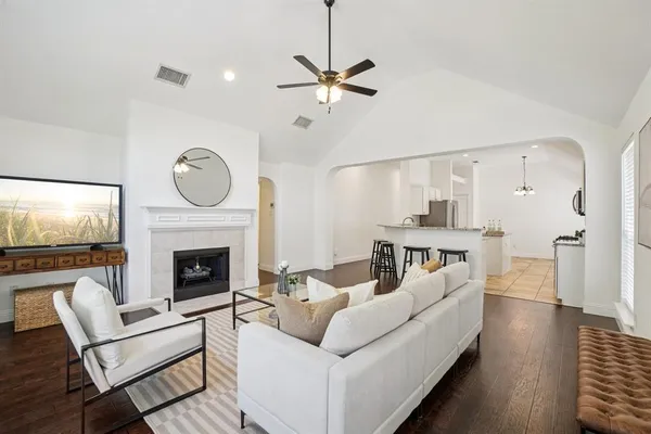 $384,900 | 4625 Tanque Drive, Fort Worth, TX 76137