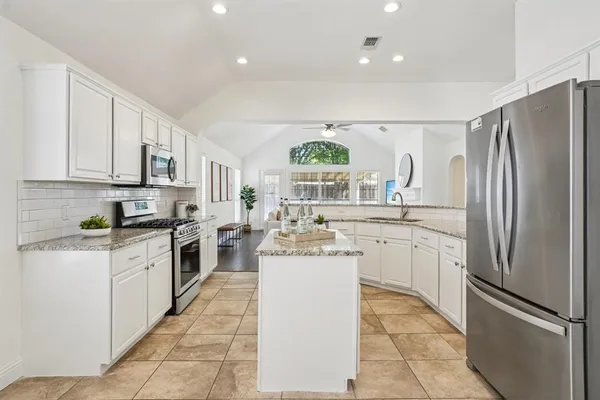 $384,900 | 4625 Tanque Drive, Fort Worth, TX 76137