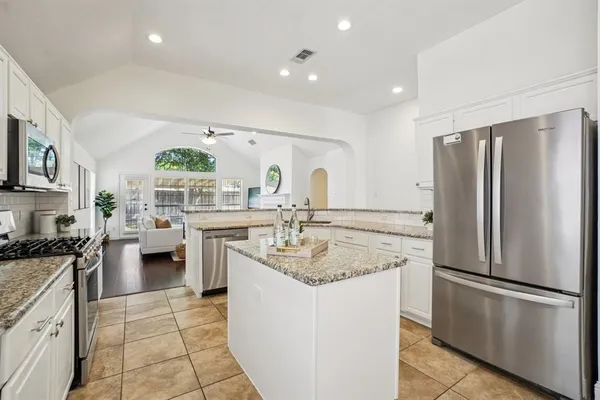 $384,900 | 4625 Tanque Drive, Fort Worth, TX 76137