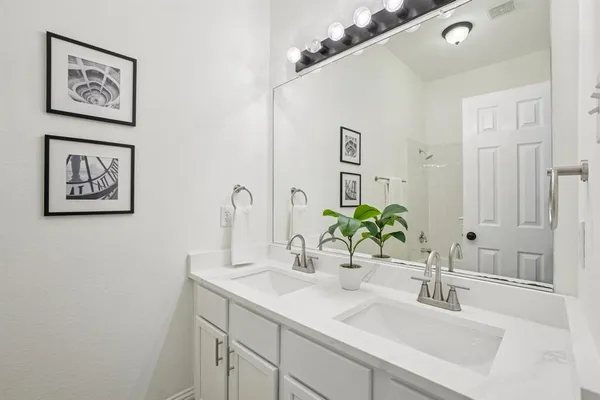 $384,900 | 4625 Tanque Drive, Fort Worth, TX 76137