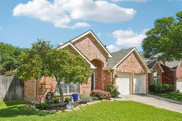 $384,900 | 4625 Tanque Drive, Fort Worth, TX 76137
