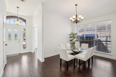 $384,900 | 4625 Tanque Drive, Fort Worth, TX 76137