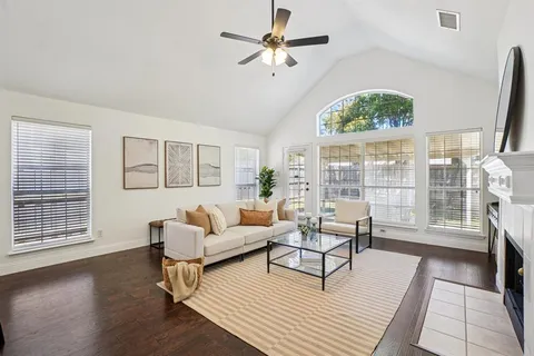 $384,900 | 4625 Tanque Drive, Fort Worth, TX 76137