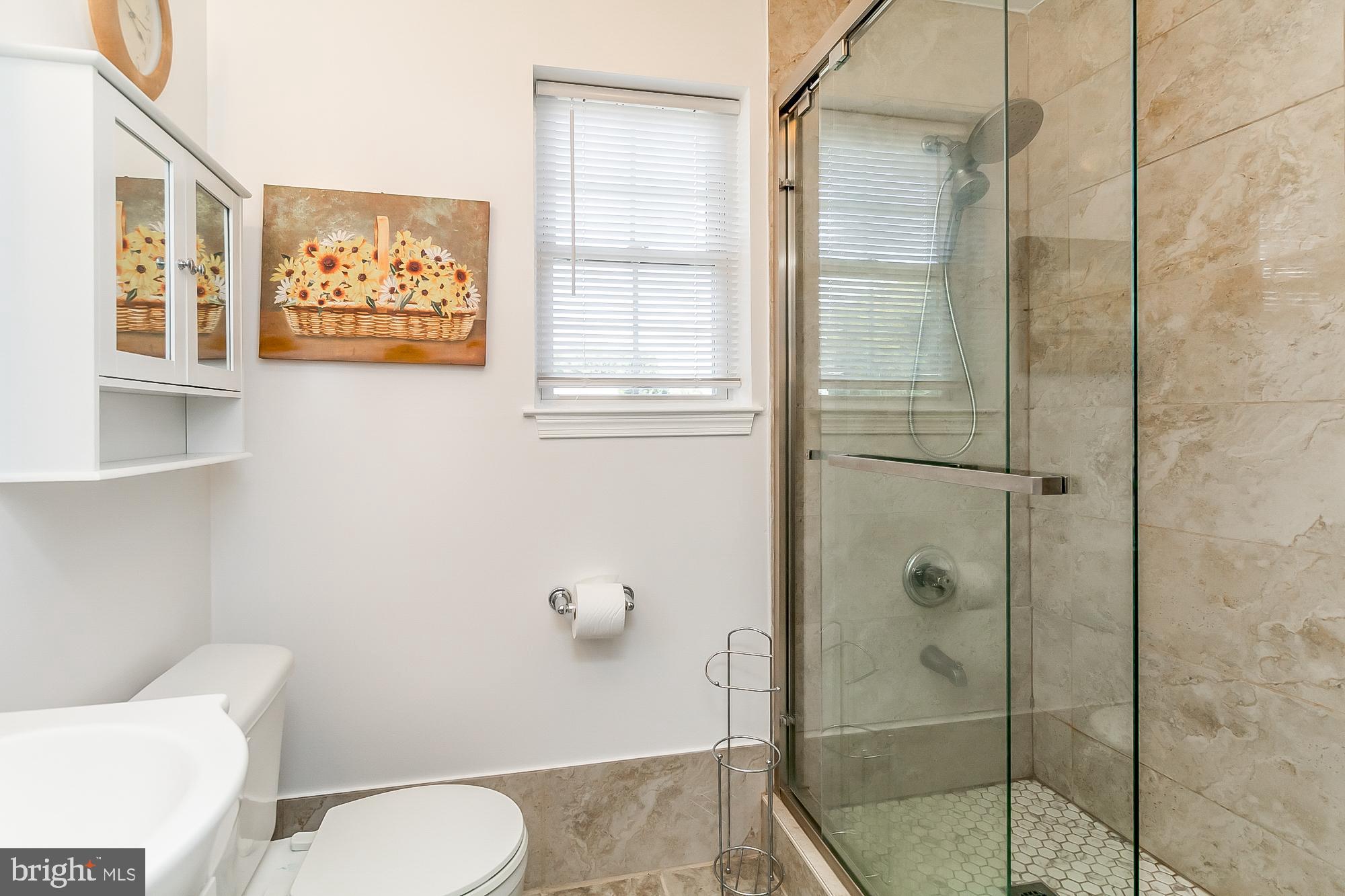 7929 Bridge Avenue Rosedale, MD 21237 - Photo 35 of 47 Hall Bath