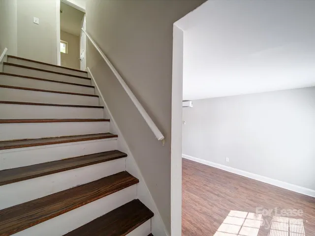 $1,200 | 321 South Gardner Avenue, Unit 6, Charlotte, NC 28208