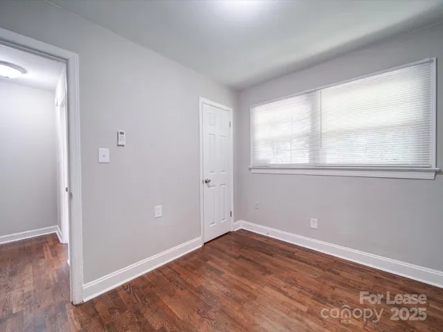 $1,200 | 321 South Gardner Avenue, Unit 6, Charlotte, NC 28208