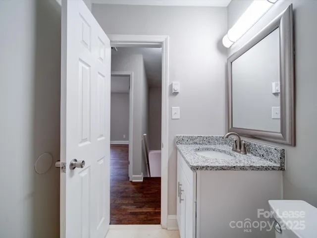 $1,200 | 321 South Gardner Avenue, Unit 6, Charlotte, NC 28208