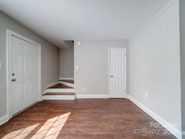 $1,200 | 321 South Gardner Avenue, Unit 6, Charlotte, NC 28208