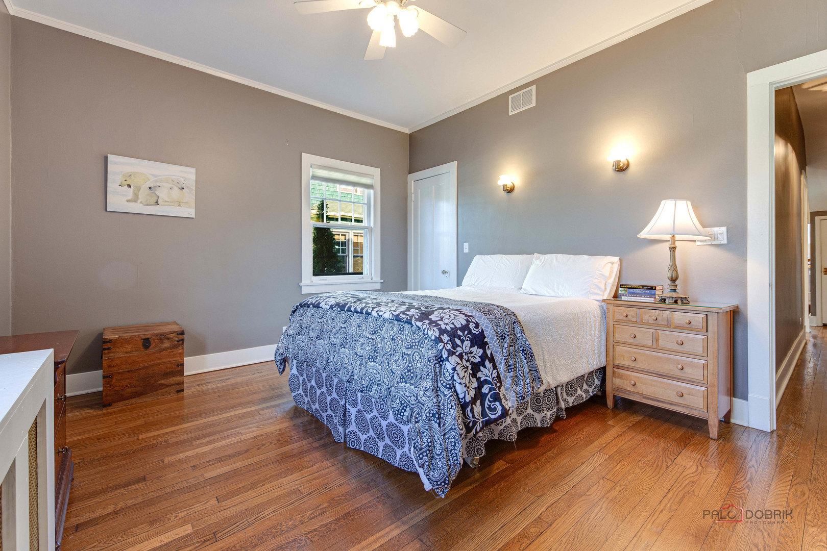 140 Summit Place Lake Forest, IL 60045 - Photo 16 of 39 a bedroom with a bed and a night stand